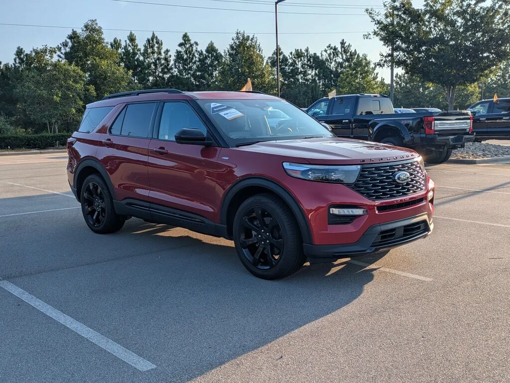 2023 Ford Explorer ST-Line — photo 1 of 13