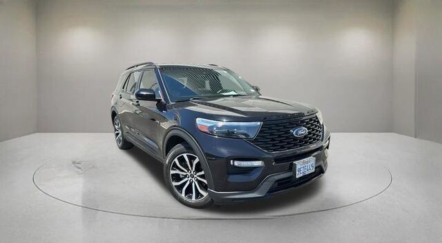 2022 Ford Explorer ST-Line — photo 1 of 2