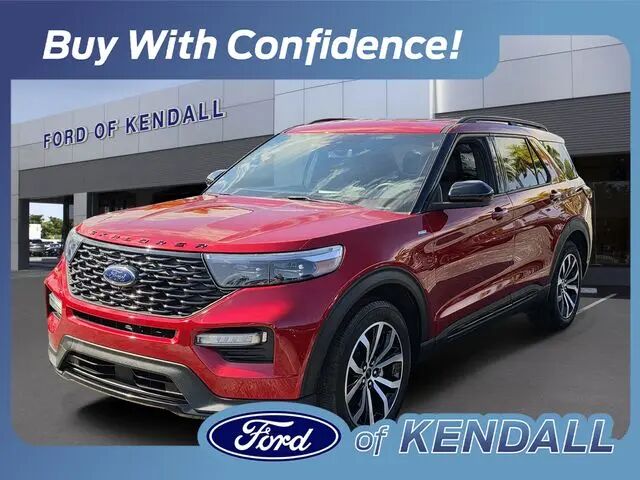 2023 Ford Explorer ST-Line — photo 1 of 13