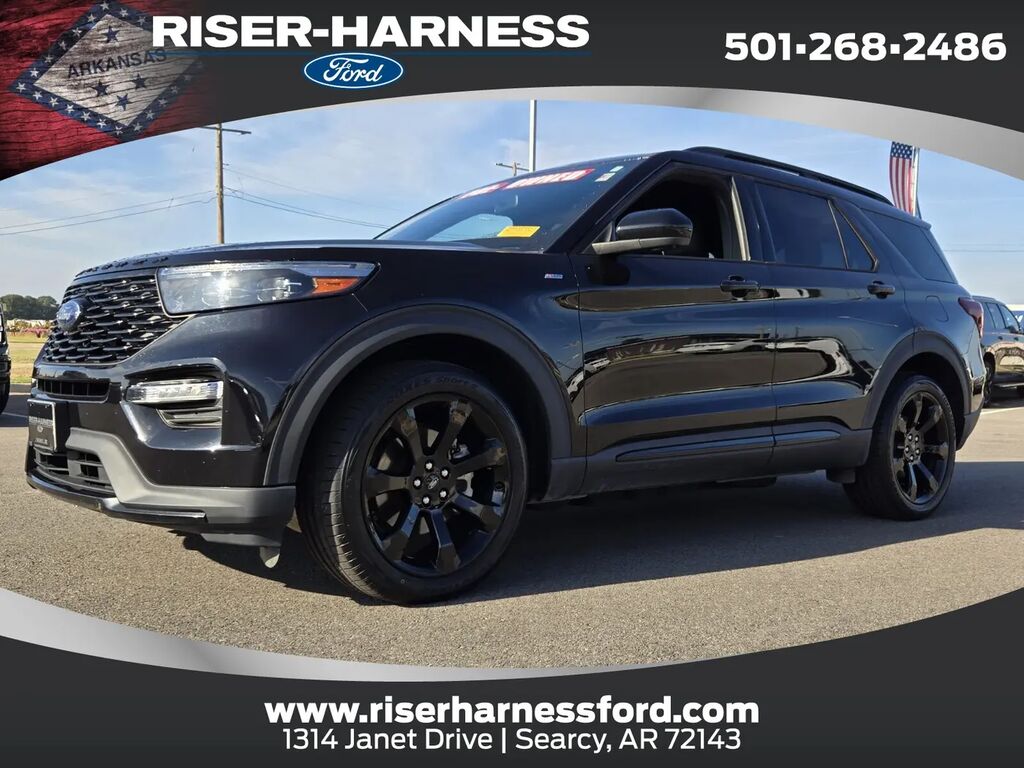 2023 Ford Explorer ST-Line — photo 1 of 13
