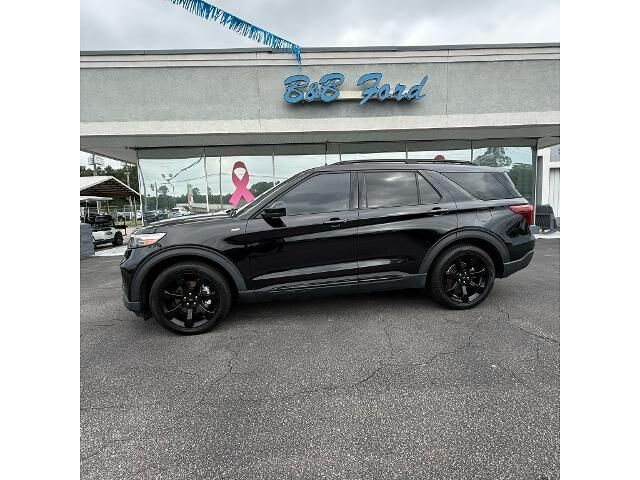 2023 Ford Explorer ST-Line