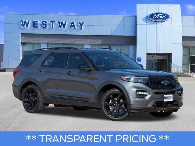 2024 Ford Explorer ST-Line — photo 1 of 13