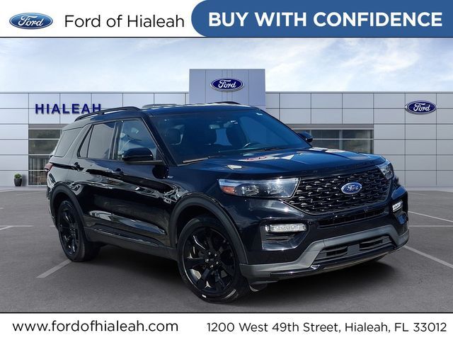 2023 Ford Explorer ST-Line — photo 1 of 13