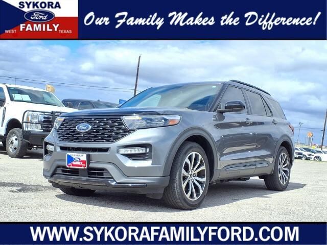 2024 Ford Explorer ST-Line