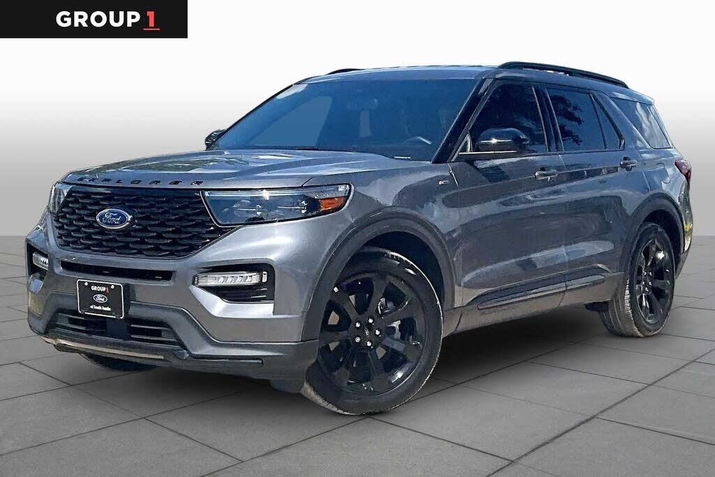 2023 Ford Explorer ST-Line — photo 1 of 1
