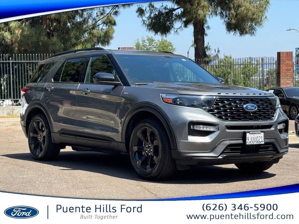2023 Ford Explorer ST-Line — photo 1 of 1