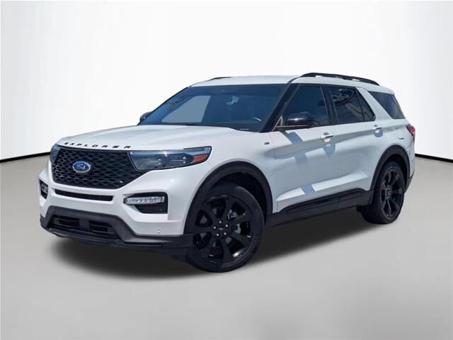 2023 Ford Explorer ST-Line — photo 1 of 14
