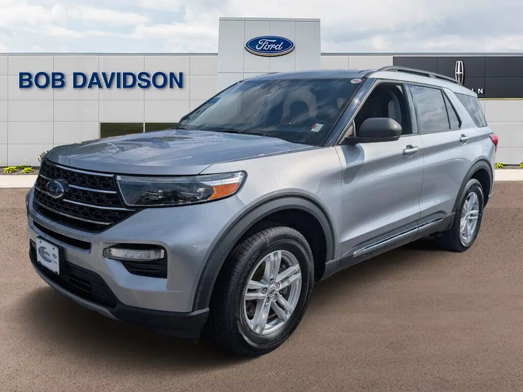 2020 Ford Explorer XLT — photo 1 of 14