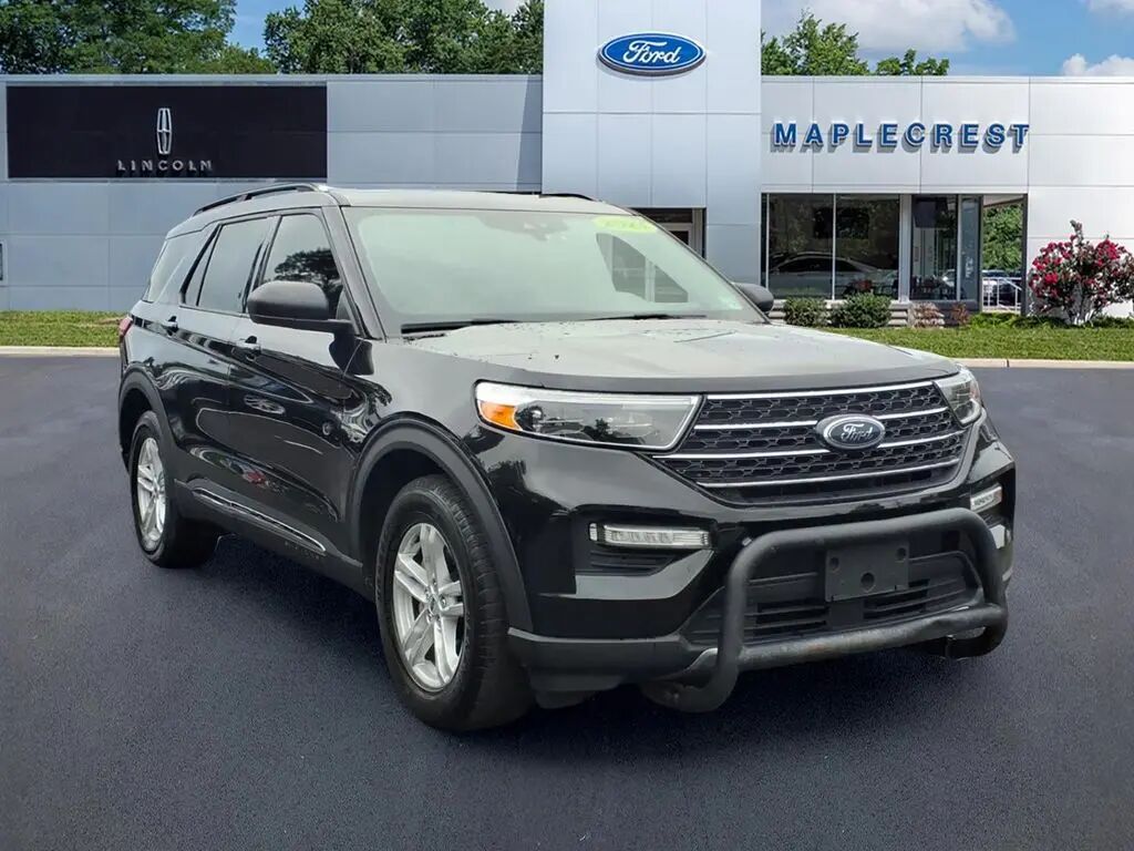 2021 Ford Explorer XLT — photo 1 of 33