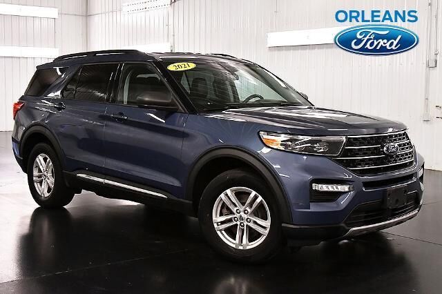 2021 Ford Explorer XLT — photo 1 of 13