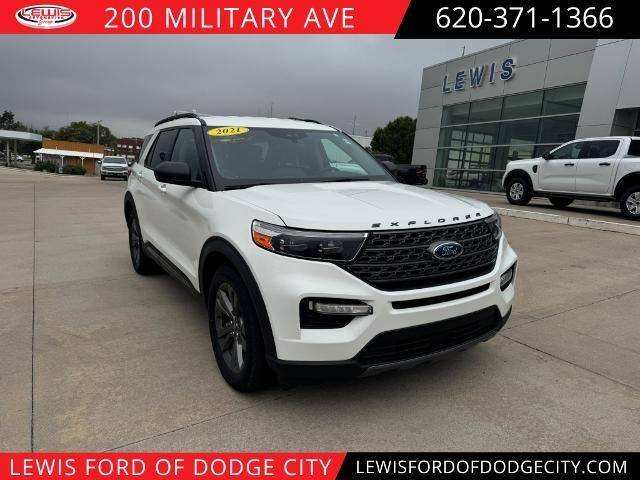 2021 Ford Explorer XLT — photo 1 of 26