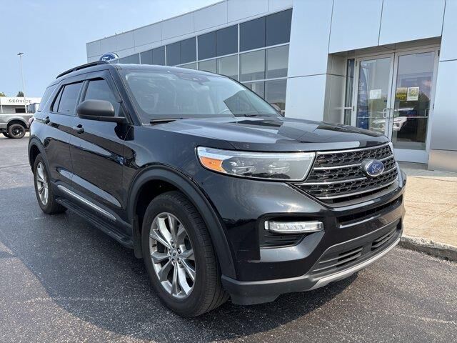 2022 Ford Explorer XLT — photo 1 of 2