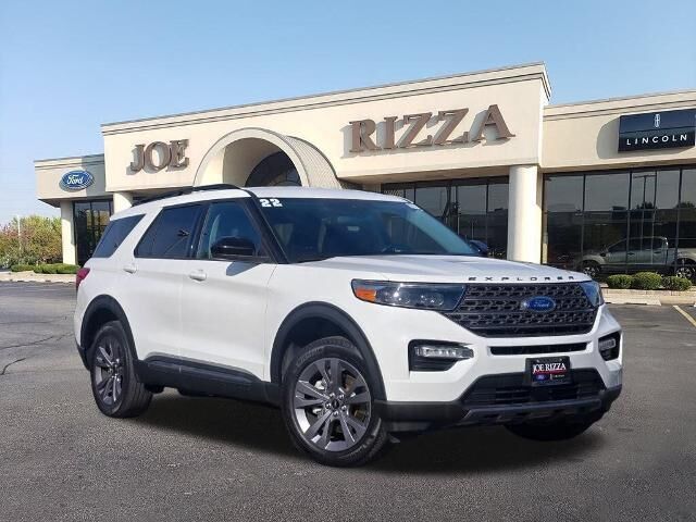 2022 Ford Explorer XLT — photo 1 of 13