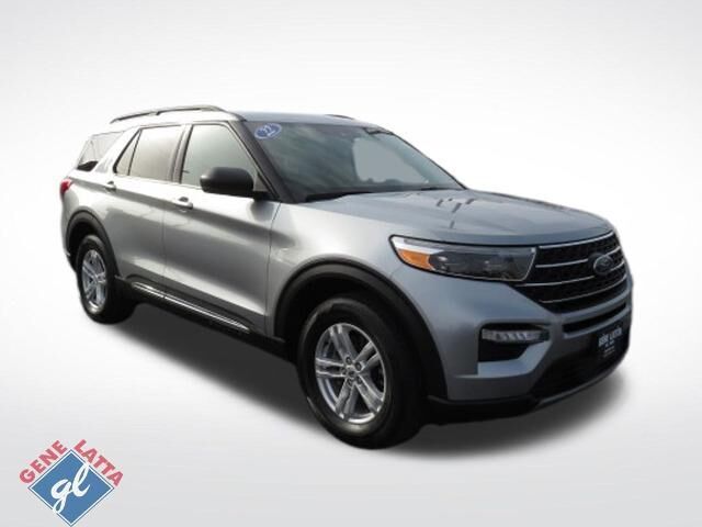 2022 Ford Explorer XLT — photo 1 of 13
