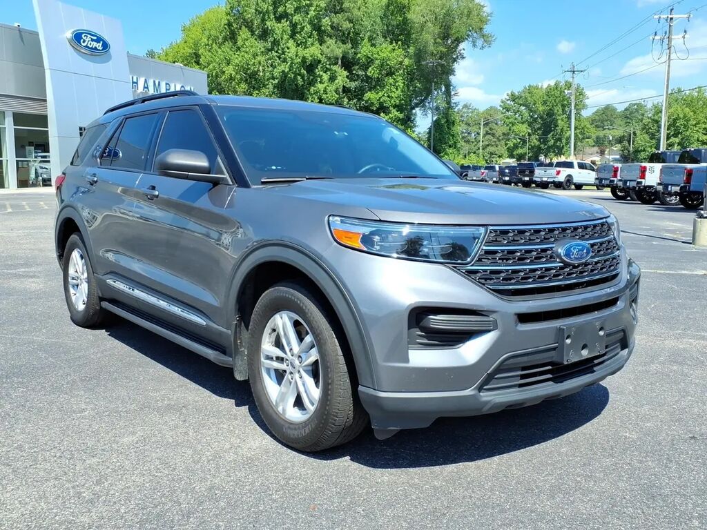 2022 Ford Explorer XLT — photo 1 of 13