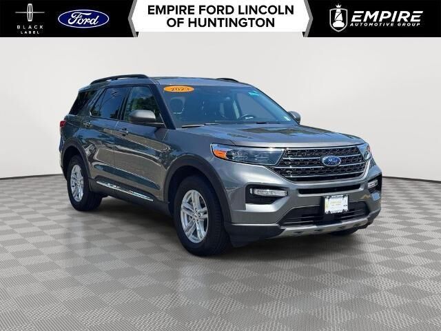 2023 Ford Explorer XLT — photo 1 of 40