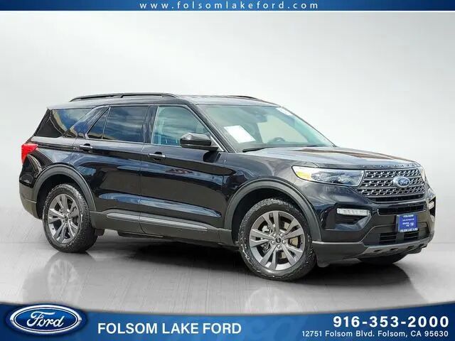 2023 Ford Explorer XLT — photo 1 of 13