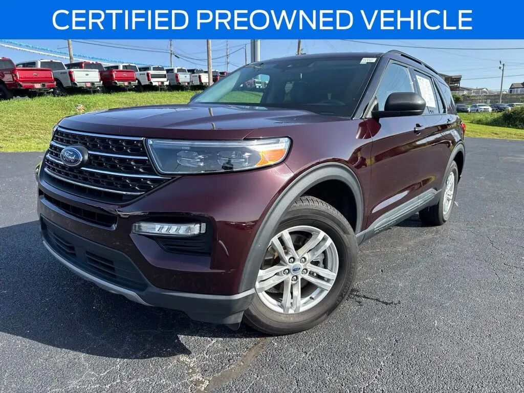 2023 Ford Explorer XLT — photo 1 of 13
