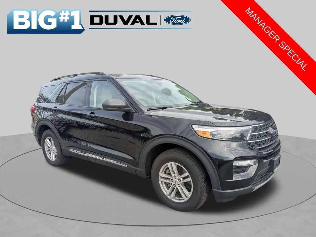 2023 Ford Explorer XLT — photo 1 of 32