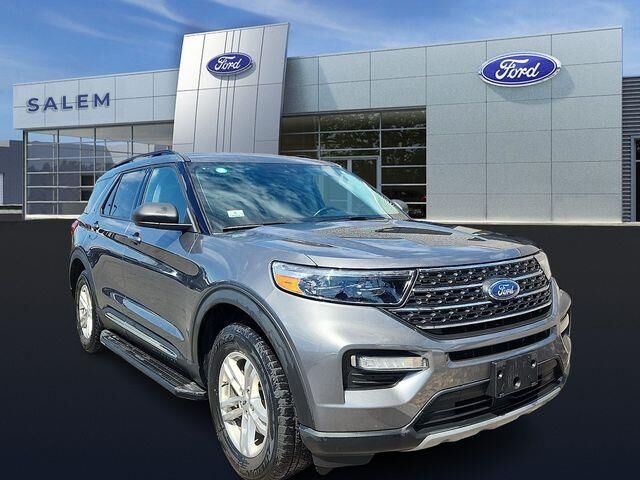 2023 Ford Explorer XLT — photo 1 of 39