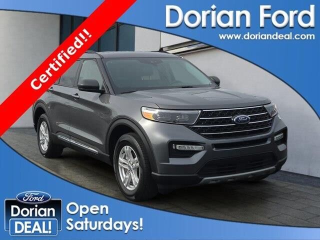 2023 Ford Explorer XLT — photo 1 of 13