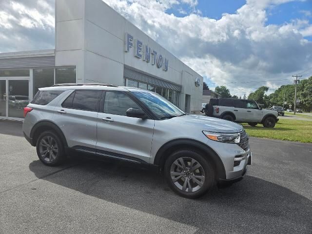 2023 Ford Explorer XLT — photo 1 of 26
