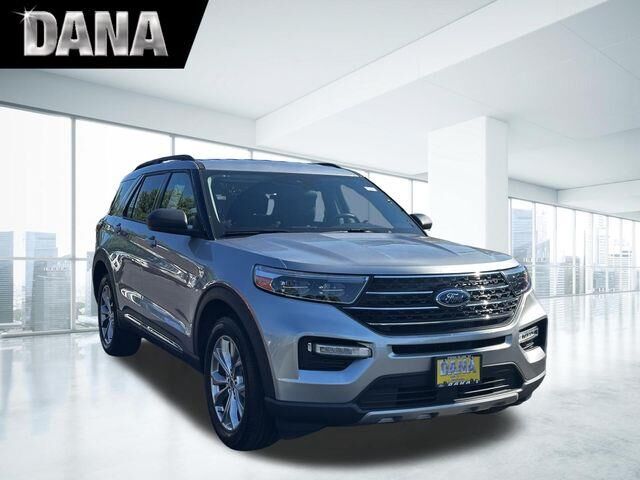 2023 Ford Explorer XLT — photo 1 of 13