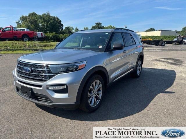 2023 Ford Explorer XLT — photo 1 of 26