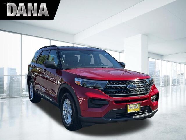 2023 Ford Explorer XLT — photo 1 of 13