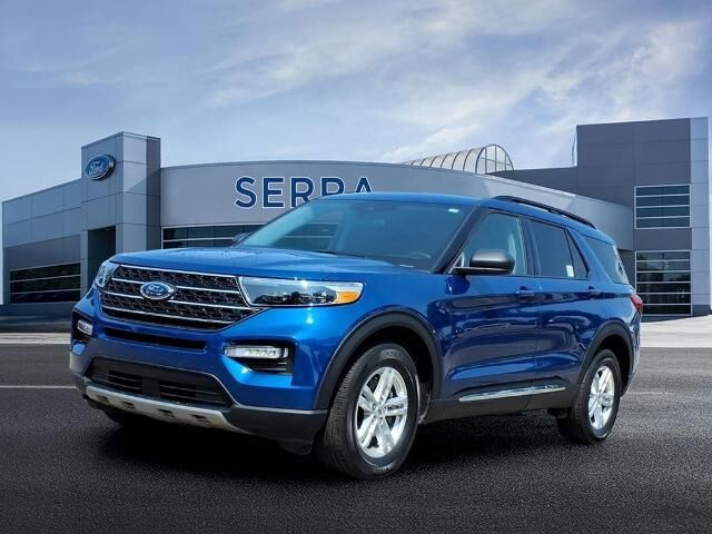 2023 Ford Explorer XLT — photo 1 of 26