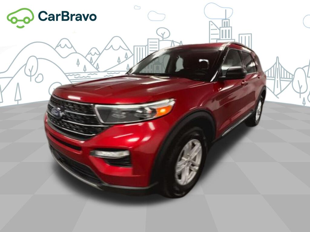 2023 Ford Explorer XLT — photo 1 of 6