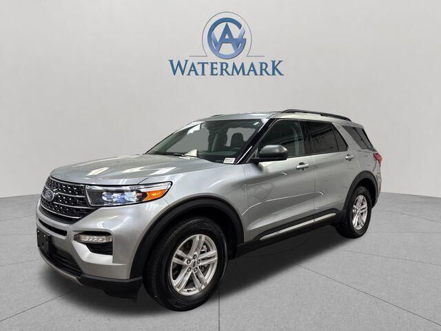 2024 Ford Explorer XLT — photo 1 of 26