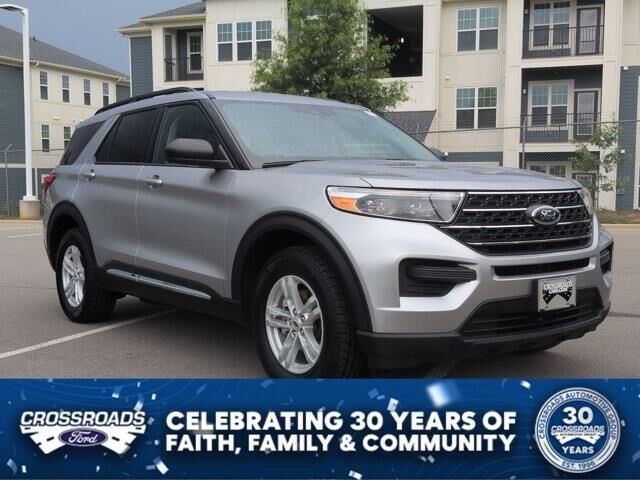 2024 Ford Explorer XLT — photo 1 of 26