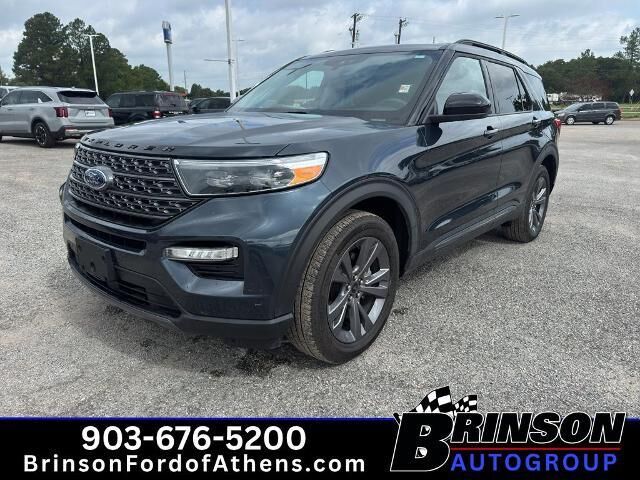 2024 Ford Explorer XLT — photo 1 of 8