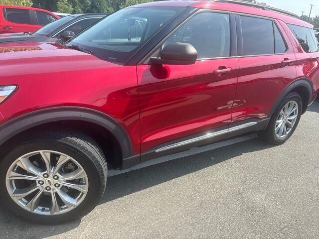 2020 Ford Explorer XLT — photo 1 of 8