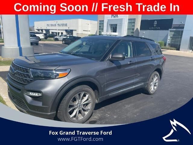 2022 Ford Explorer XLT — photo 1 of 2