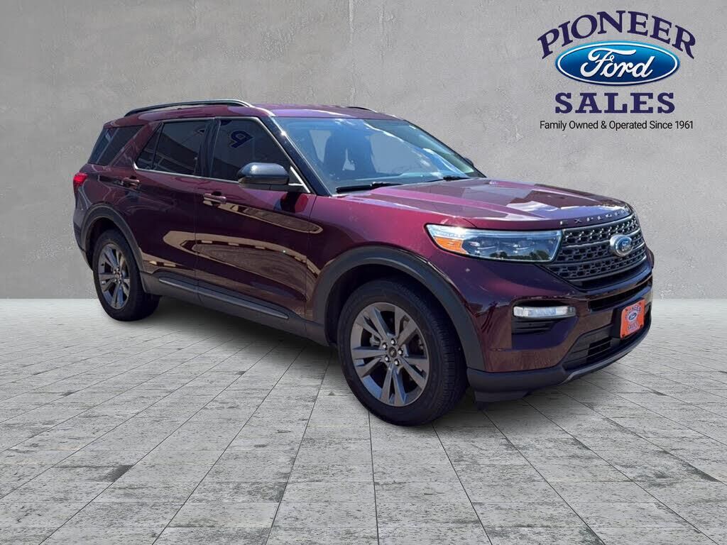 2022 Ford Explorer XLT — photo 1 of 1
