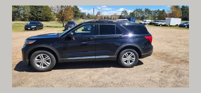2022 Ford Explorer XLT — photo 1 of 4