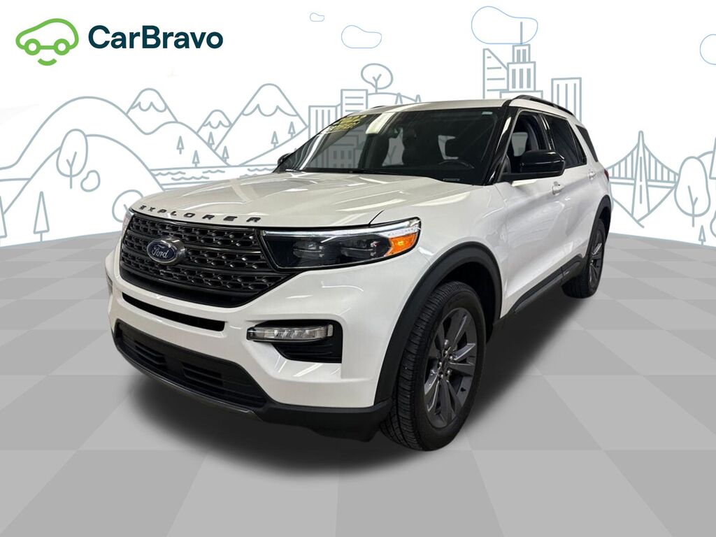 2022 Ford Explorer XLT — photo 1 of 6