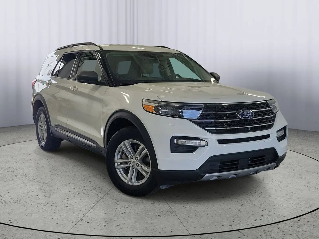 2022 Ford Explorer XLT — photo 1 of 26
