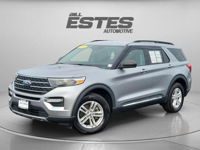 2022 Ford Explorer XLT — photo 1 of 39
