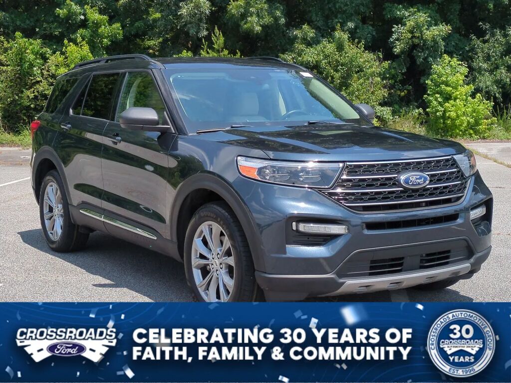 2023 Ford Explorer XLT — photo 1 of 1