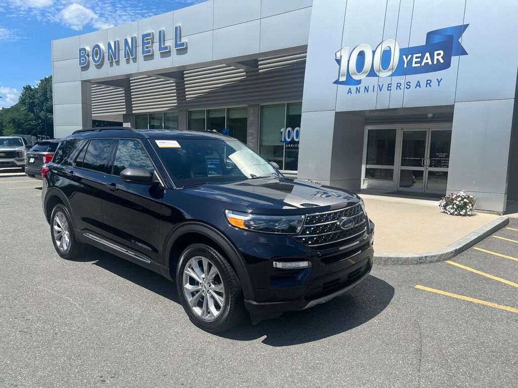 2023 Ford Explorer XLT — photo 1 of 13