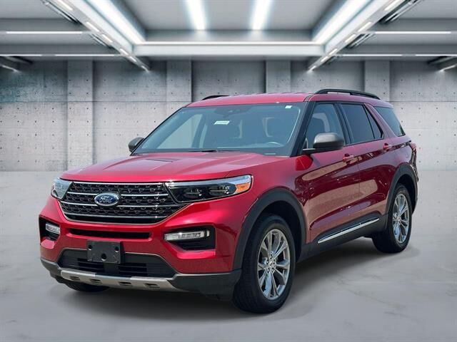 2023 Ford Explorer XLT — photo 1 of 25