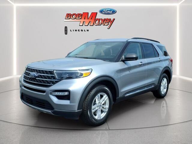 2023 Ford Explorer XLT — photo 1 of 27