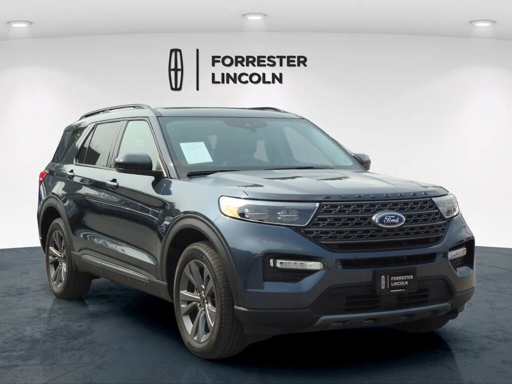 2023 Ford Explorer XLT — photo 1 of 13