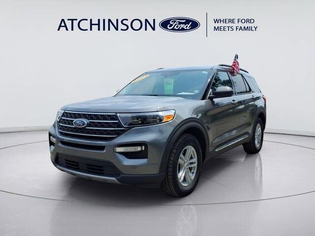 2023 Ford Explorer XLT — photo 1 of 13