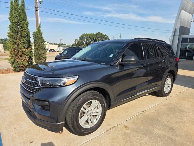 2023 Ford Explorer XLT — photo 1 of 26