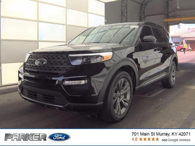 2024 Ford Explorer XLT — photo 1 of 13