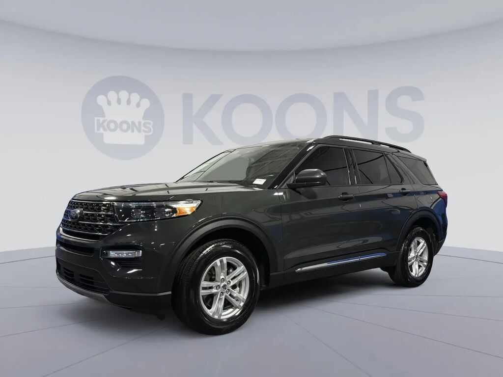 2024 Ford Explorer XLT — photo 1 of 21